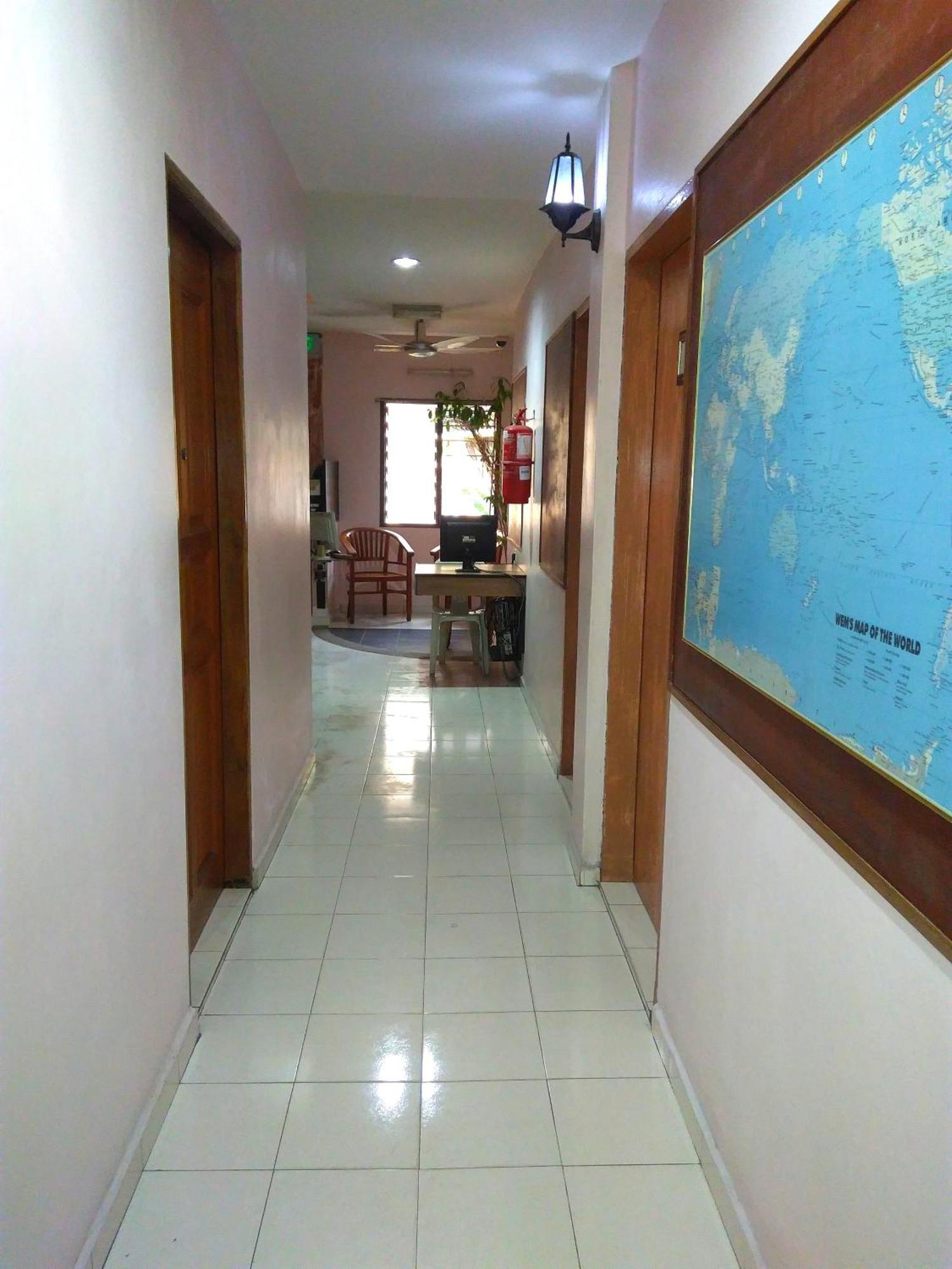 New Budget Inn Hotel Chukai Экстерьер фото