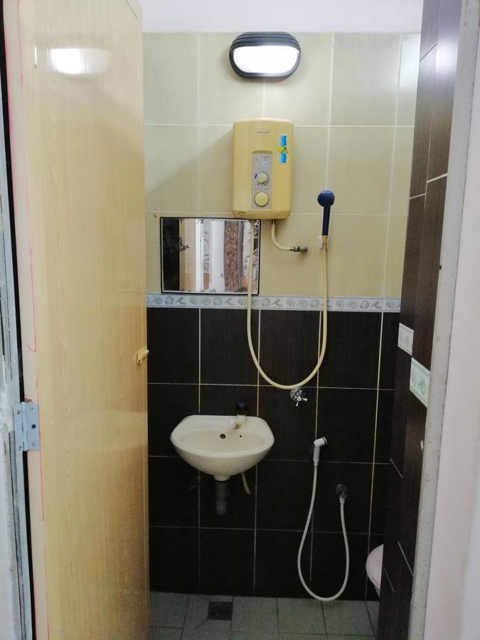 New Budget Inn Hotel Chukai Экстерьер фото
